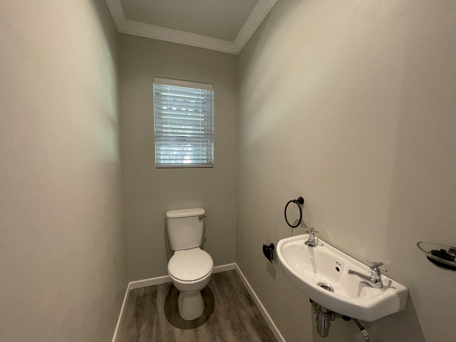 1 Bedroom Property for Sale in Kidds Beach Eastern Cape